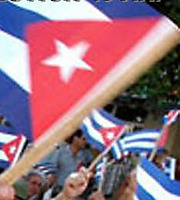 kubanska flaggor som viftar 